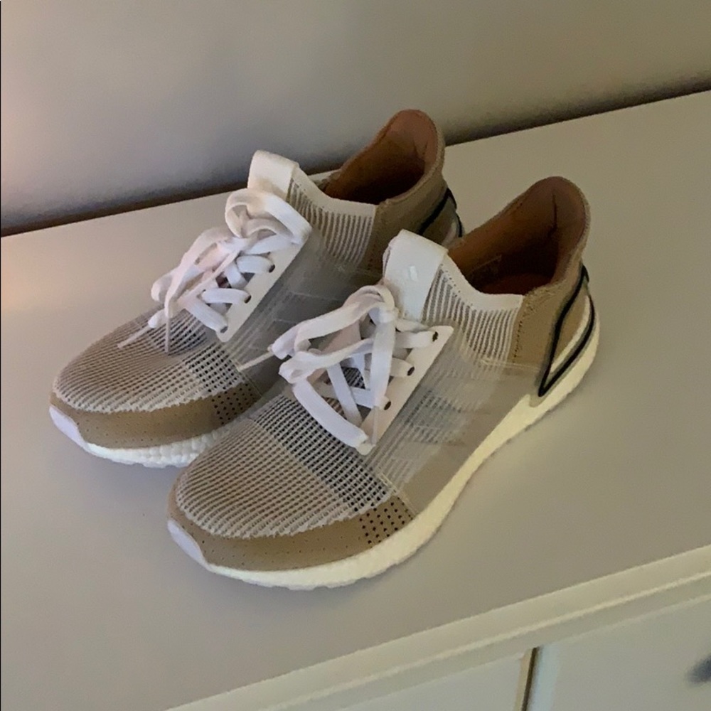 adidas ultraboost REPLICAS